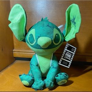 Stitch Crashes Disney Peter Pan Plush!